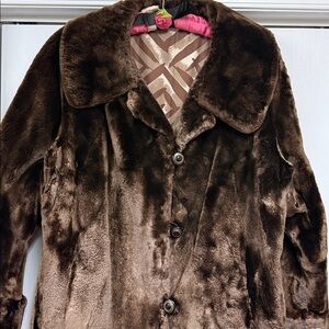 Vintage Genuine Sectioned Seal Fur coat Brown (50’s-60’s) - Size L to XL
